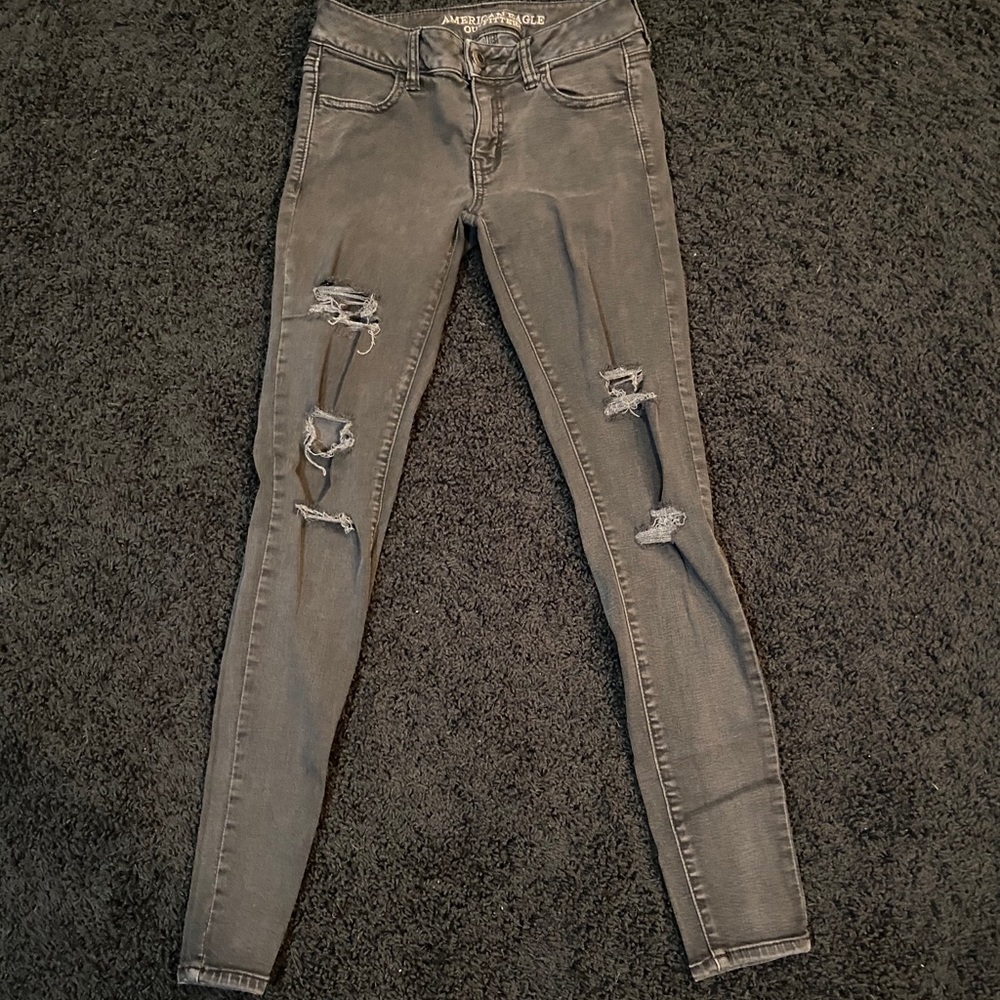 Black American Eagle skinny jeans